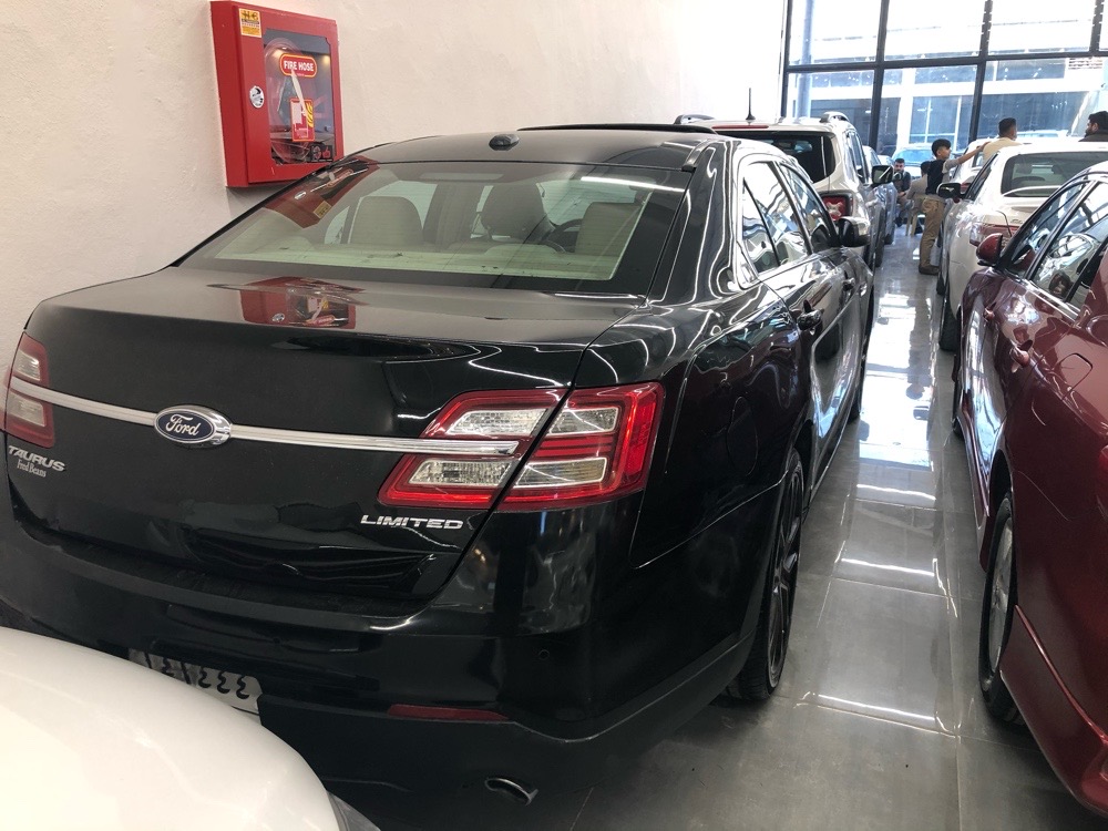 Ford Taurus